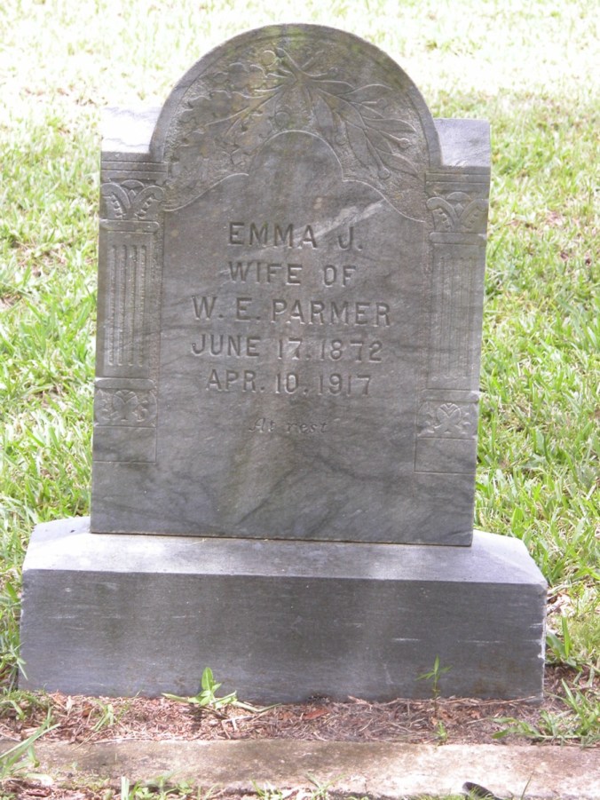 emma-j-howe-headstone-from-findagrave